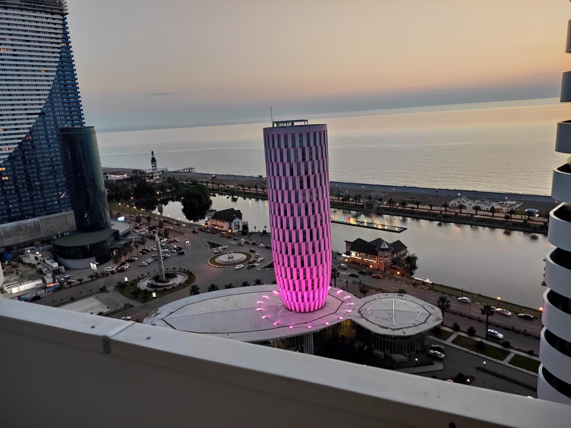 Апартамент С Видом На Море Batumi Ruang foto