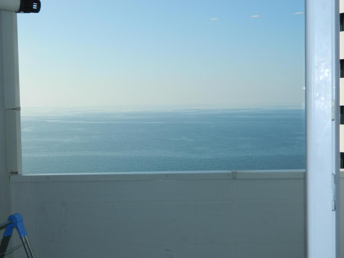 Апартамент С Видом На Море Batumi Bagian luar foto